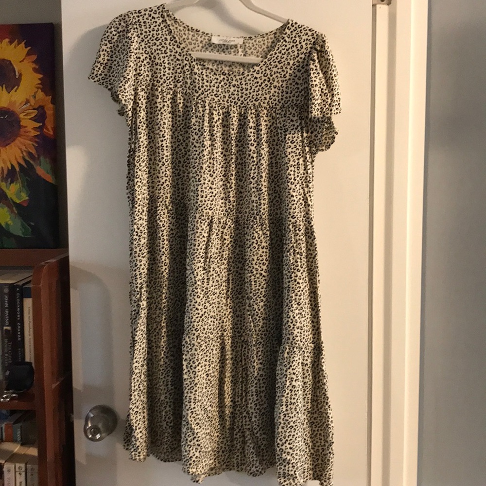 Carly Jean Los Angeles Leopard midi dress